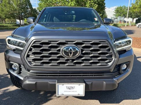 Used 2023 Toyota Tacoma TRD Off-Road w/ Advanced Technology Package AWD/4WD image 10