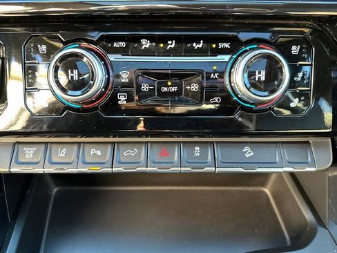 Certified 2024 GMC Sierra 2500 AT4 w/ AT4 Preferred Package image 35