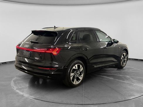 Used 2021 Audi e-tron Premium w/ Convenience Plus Package AWD/4WD image 6