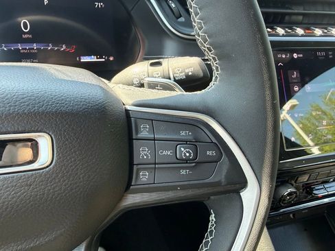 Certified 2024 Jeep Grand Cherokee Altitude AWD/4WD image 15