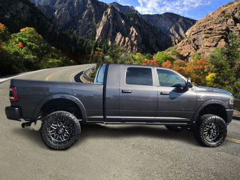 Used 2020 RAM 2500 Laramie AWD/4WD image 2