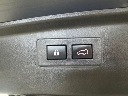Used 2025 Subaru Outback Onyx Edition AWD/4WD image 36