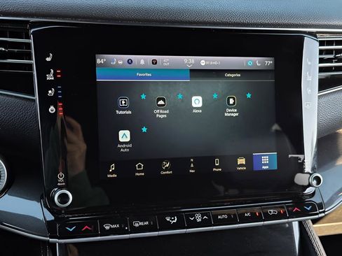 Used 2023 Jeep Wagoneer 4WD w/ Premium Group I image 14