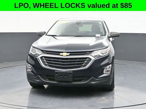 Used 2021 Chevrolet Equinox LS image 2