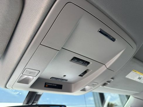 Certified 2018 Chevrolet Silverado 1500 LT w/ Texas Edition image 23