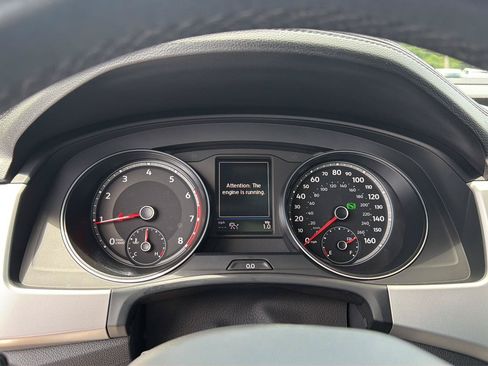 Used 2021 Volkswagen Atlas Cross Sport SE FWD image 22