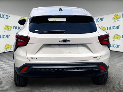 New 2026 Chevrolet Trax RS w/ Driver Confidence Package FWD image 6