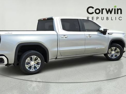 Used 2025 GMC Sierra 1500 SLT AWD/4WD image 6