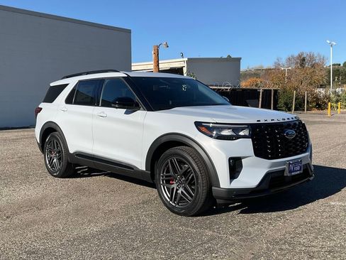 New 2026 Ford Explorer ST w/ Sun And Sound Package image 8