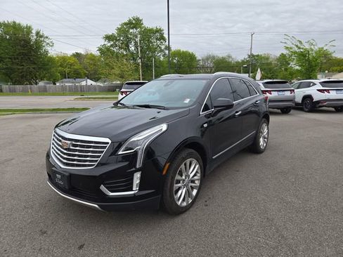 Used 2017 Cadillac XT5 Platinum AWD/4WD image 2