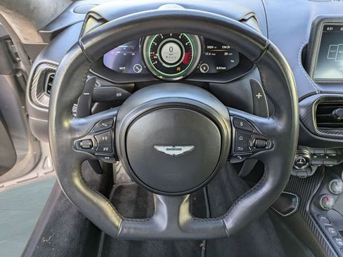Used 2019 Aston Martin V8 Vantage Coupe RWD image 18