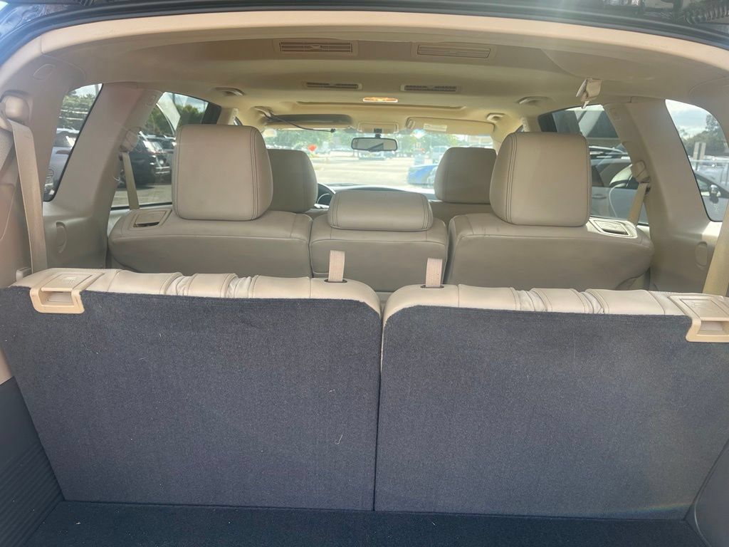Used 2012 Subaru Tribeca Limited w/ PWR Moonroof Pkg AWD/4WD image 9