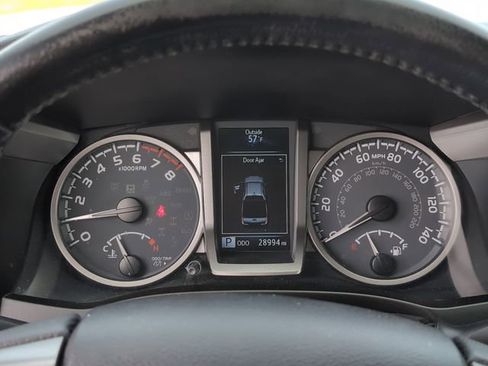 Used 2021 Toyota Tacoma SR5 RWD image 22