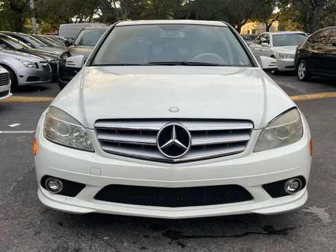 Used 2010 Mercedes-Benz C 300 Sedan image 3