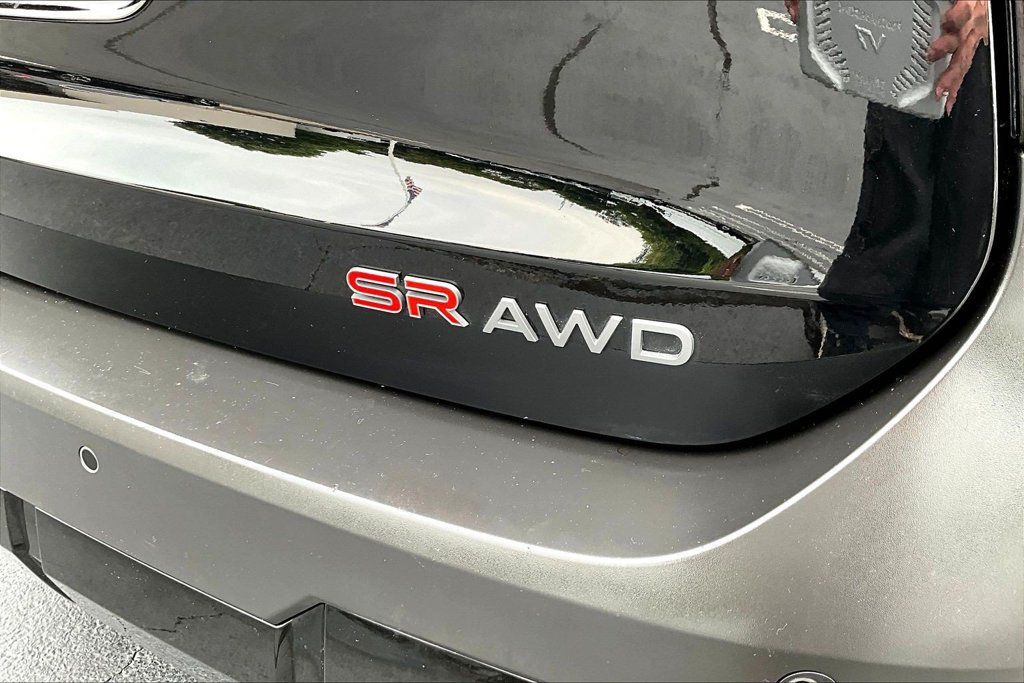 Used 2026 Nissan Kicks SR AWD/4WD image 20
