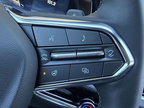 New 2026 Chevrolet Equinox LT w/ Convenience Package II image 19