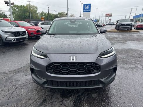 Used 2023 Honda HR-V LX image 2