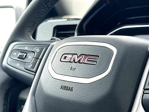 Used 2025 GMC Sierra 1500 Elevation w/ Elevation Premium Package image 31