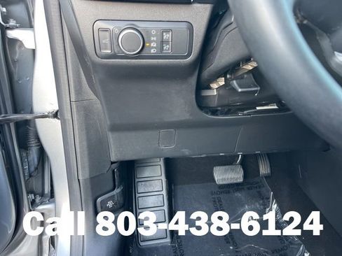 Used 2022 Ford Escape SE w/ SE Sport Appearance Package FWD image 22