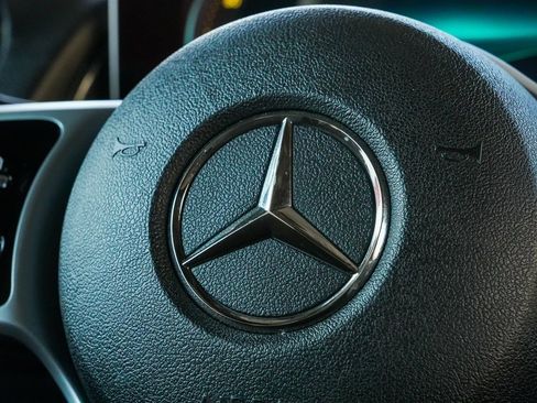 Used 2020 Mercedes-Benz GLB 250 GLB 250 image 33