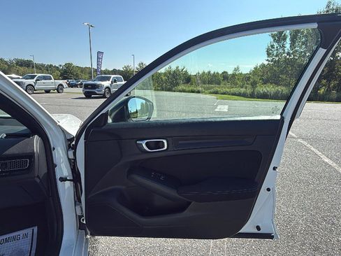 Used 2024 Honda Civic Sport image 17