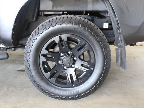 Used 2021 Toyota Tacoma SR w/ SR Convenience Package RWD image 27
