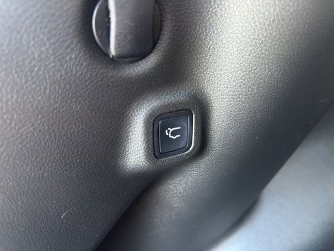 Certified 2022 Jeep Compass Latitude w/ Convenience Group image 8