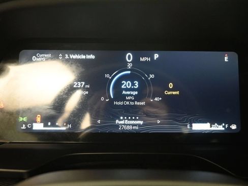 Used 2025 Jeep Grand Cherokee 4WD image 12