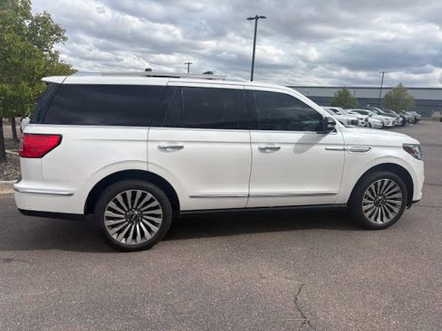 Used 2019 Lincoln Navigator Reserve w/ Cargo Package AWD/4WD image 4