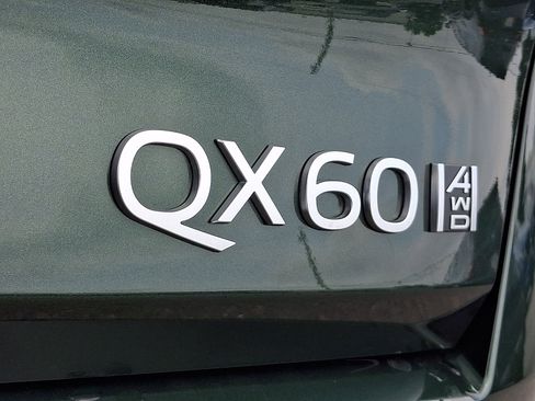 Certified 2026 INFINITI QX60 Luxe w/ Cargo Package AWD/4WD image 33