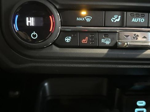 New 2025 Ford Bronco Outer Banks w/ Sasquatch Package image 7