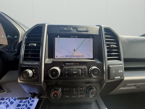 Used 2019 Ford F150 XLT w/ Equipment Group 302A Luxury AWD/4WD image 13