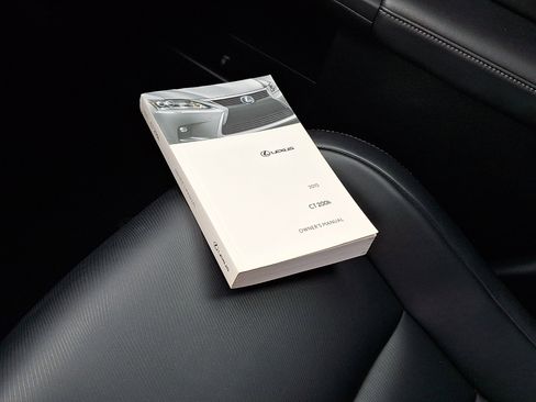 Used 2015 Lexus CT 200h Standard image 25