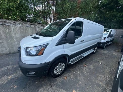 Used 2025 Ford Transit 250 Low Roof w/ Exterior Upgrade Package RWD image 4