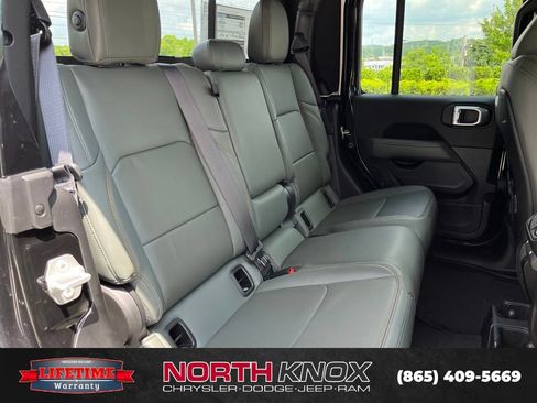 New 2026 Jeep Gladiator Mojave AWD/4WD image 24