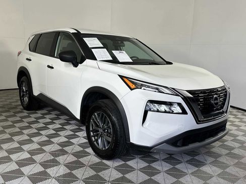 Used 2023 Nissan Rogue S FWD image 1