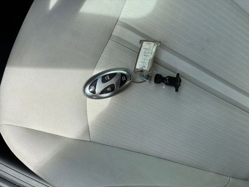 Used 2025 Hyundai Sonata SEL FWD image 17