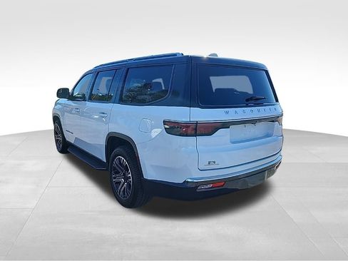 Used 2022 Jeep Wagoneer Series III image 10