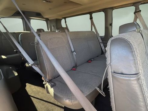 Used 2024 Chevrolet Express 3500 LT w/ LT Preferred Equipment Group RWD image 40