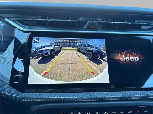 New 2026 Jeep Cherokee Laredo AWD/4WD image 10