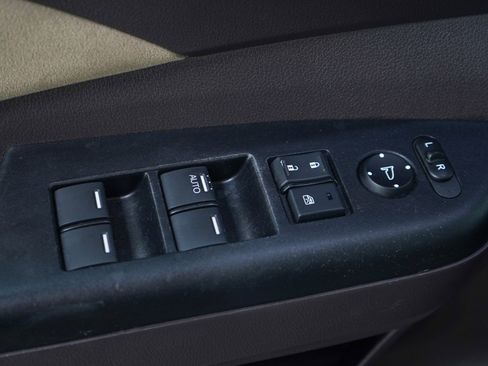 Used 2014 Honda CR-V EX image 20