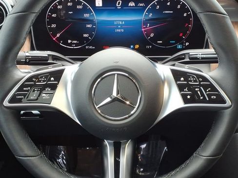 Certified 2025 Mercedes-Benz GLC 300 4MATIC image 8