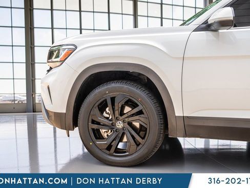 Used 2022 Volkswagen Atlas SE w/ Black Wheel Package AWD/4WD image 45