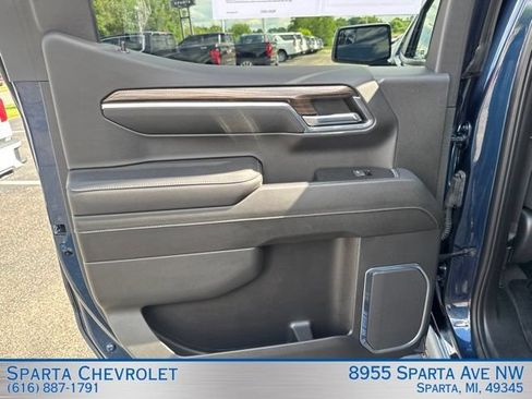 Used 2023 Chevrolet Silverado 1500 LT AWD/4WD image 27