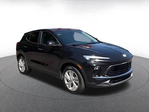 Used 2025 Buick Encore GX Preferred image 2