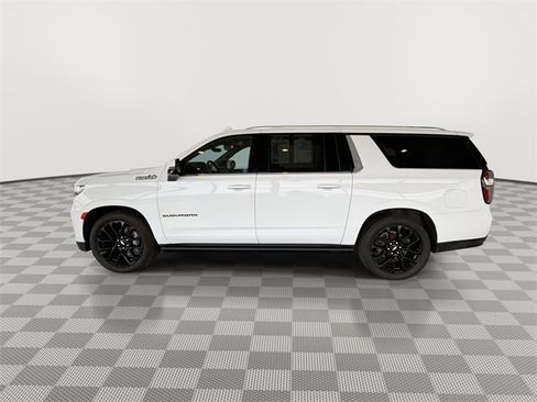 Certified 2024 Chevrolet Suburban High Country image 6