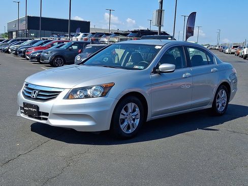 Used 2012 Honda Accord LX image 3