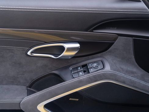 Certified 2016 Porsche Cayman GTS image 23