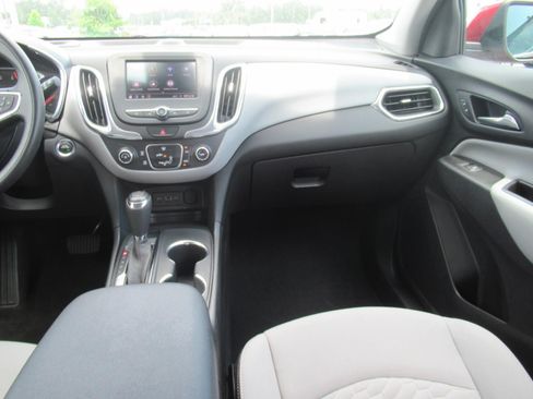 Used 2020 Chevrolet Equinox LT w/ LPO, Floor Liner Package FWD image 14