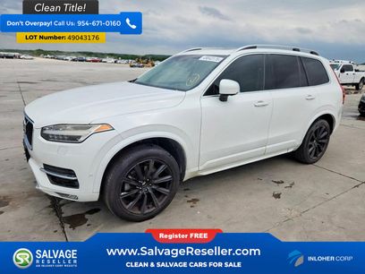 Used 2016 Volvo XC90 T6 Momentum